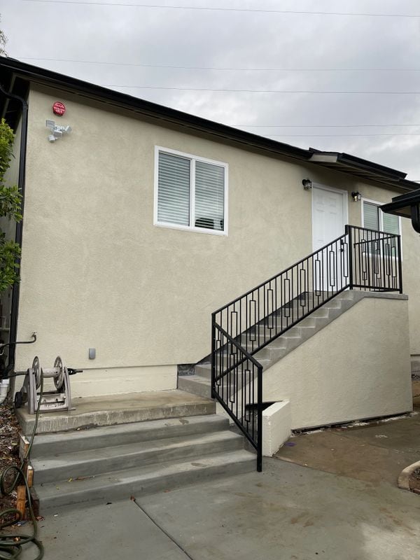Building Photo - 2407 Warwick Rd