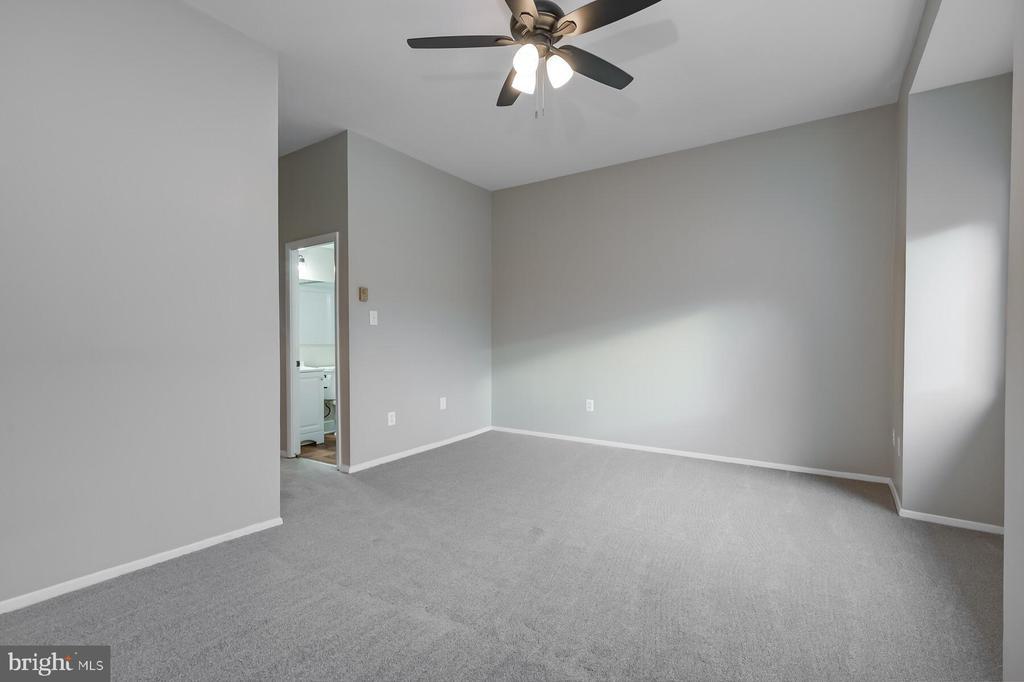 9424 Merryrest Rd, Columbia, MD 21045 Room for Rent in Columbia, MD