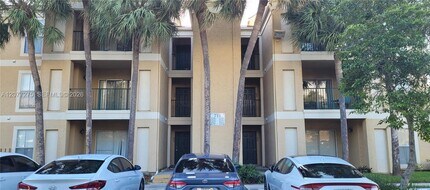 Building Photo - 733 Riverside Dr