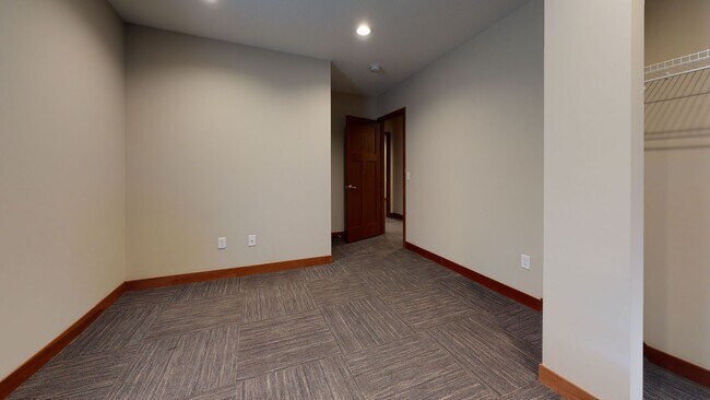 Foto del edificio - 1078 18th Ave SE