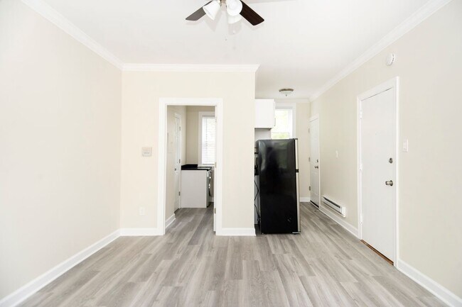 Foto del edificio - 646 W Roscoe St