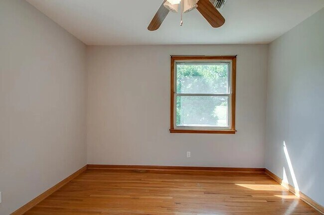 Building Photo - 2700 Nodyne Dr