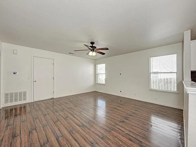 Building Photo - 14910 Mossycup Ln