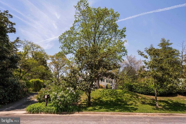 Building Photo - 3408 Wessynton Way
