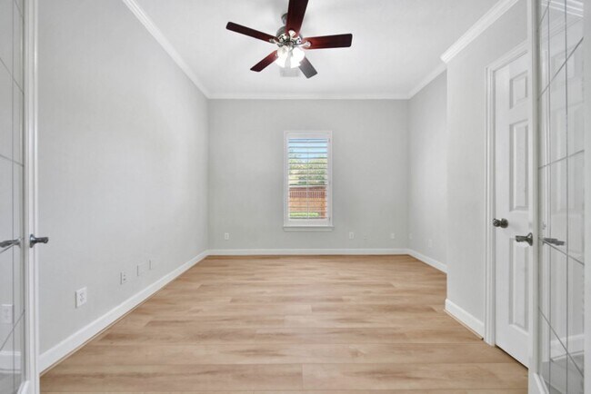 Foto del edificio - 6523 Monrovia Ln