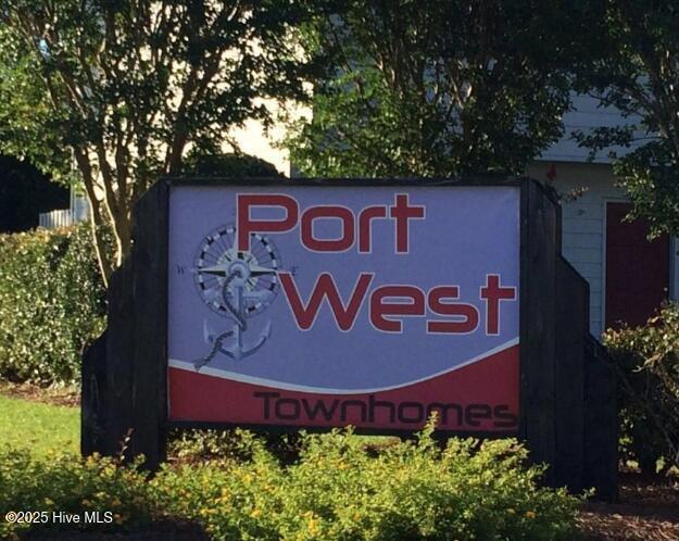 Primary Photo - 5a Port W Ct