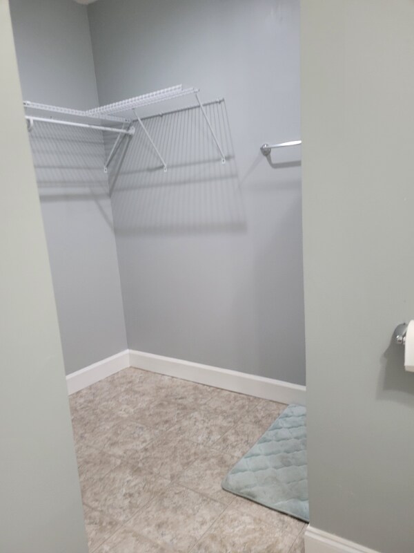 Foto del edificio - 8573 Springtree Road