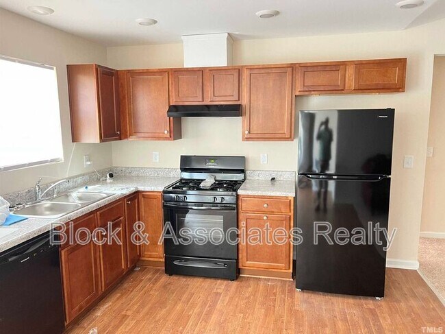 Building Photo - 8928 Turner Dr