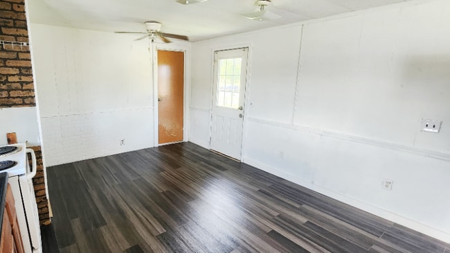 Building Photo - 27485 US-31