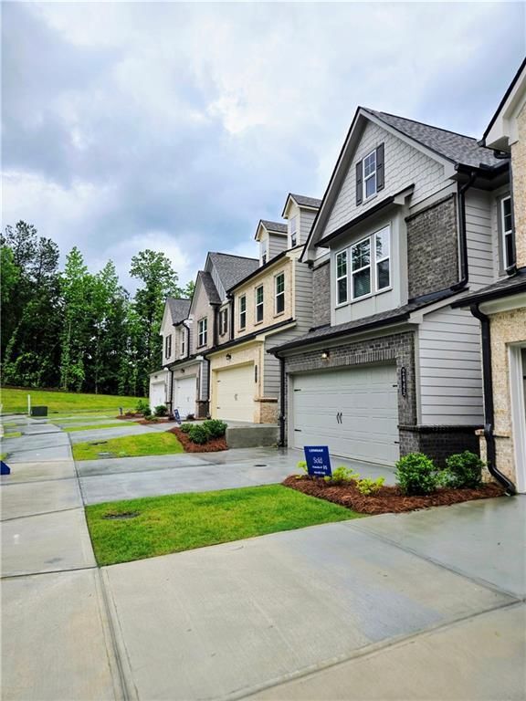 Building Photo - 2445 Livi Ln