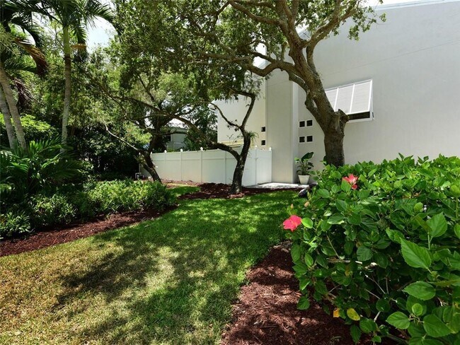 Foto del edificio - 4901 Bethel Creek Dr