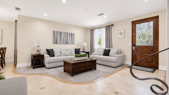 Foto del edificio - 15935 Archwood Ln