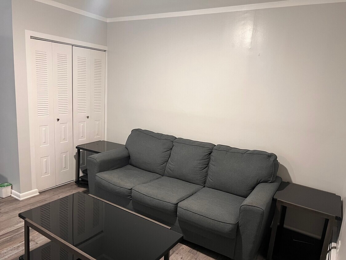 Foto principal - 1721 Kennedy Blvd
