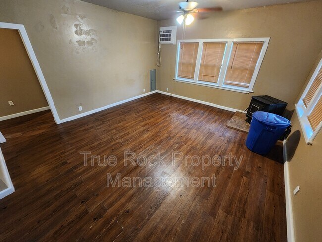 Building Photo - 24152 SH 1W