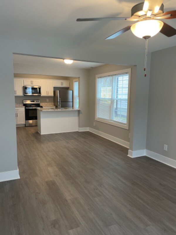 Building Photo - 451 Shelby St