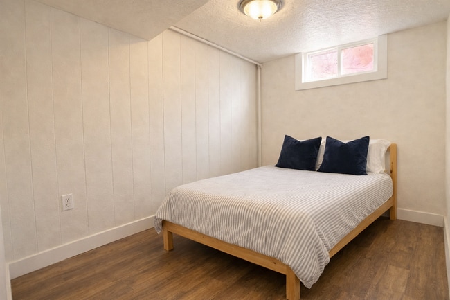 Building Photo - 3180 S Breeze Dr