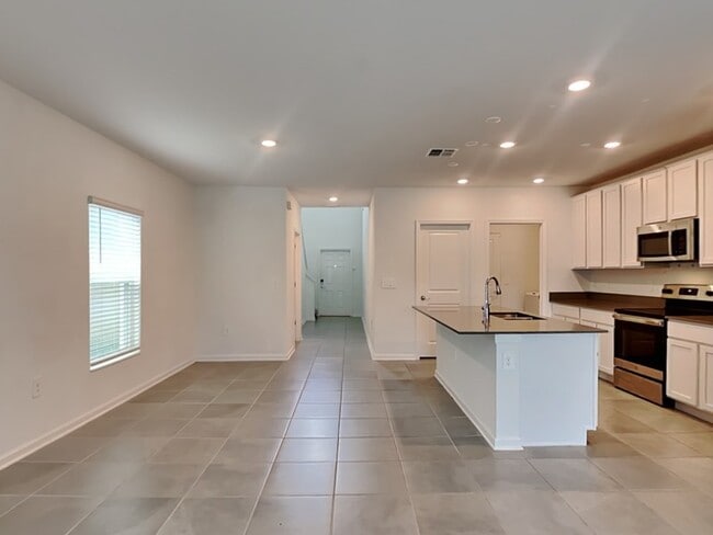 Building Photo - 418 Cool Summer Ln