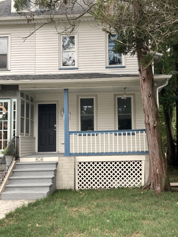 Building Photo - 808 Belmont Ave