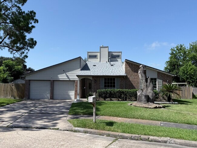 Foto del edificio - 4006 Cedar Ridge Ct