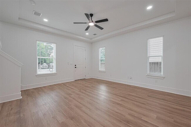 Foto del edificio - 8420 Compton St