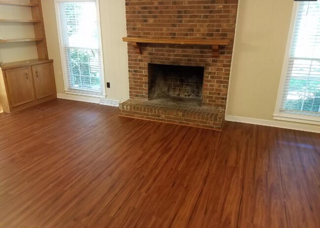 Building Photo - 11 Red Fox Ct