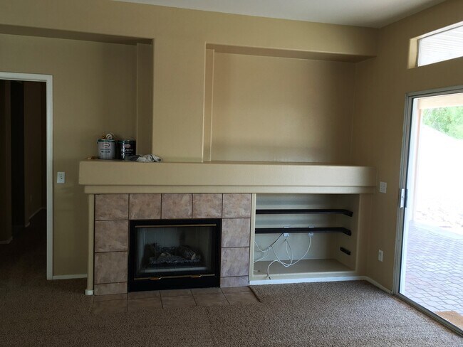 Foto del edificio - NW Single Story 3 Bedroom