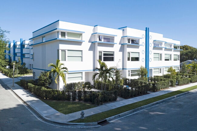 Building Photo - 1206 Lake Ave