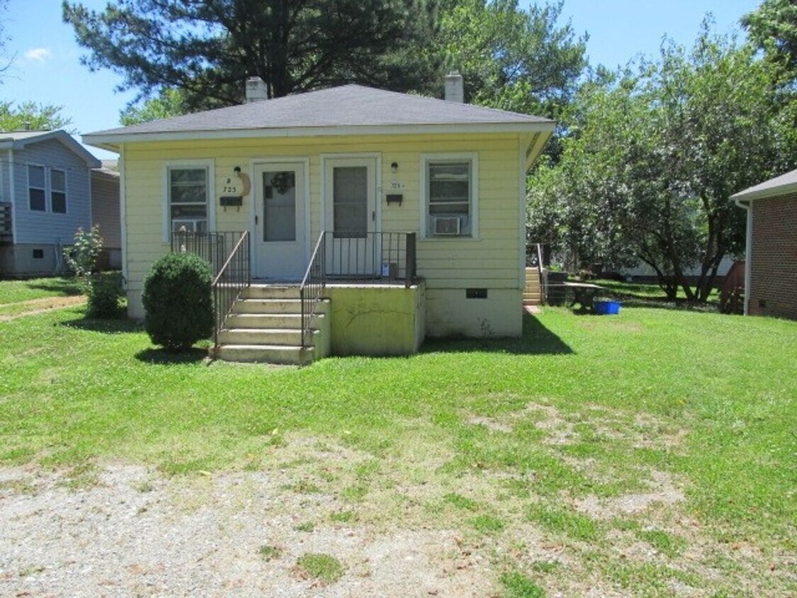 Primary Photo - Chapel Hill/1BR Duplex S. Merritt Mill AVAIL