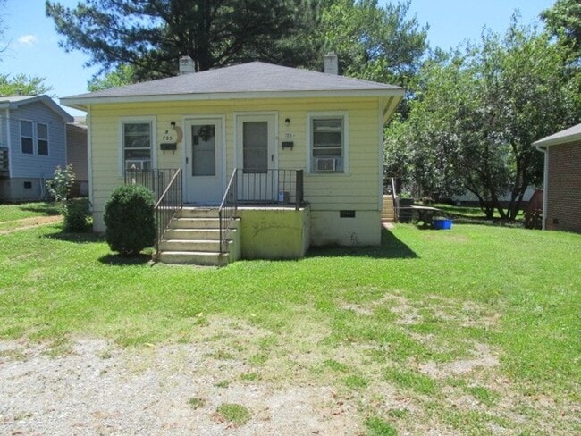 Chapel Hill/1BR Duplex S. Merritt Mill AVAIL - Chapel Hill/1BR Duplex S. Merritt Mill AVAIL House