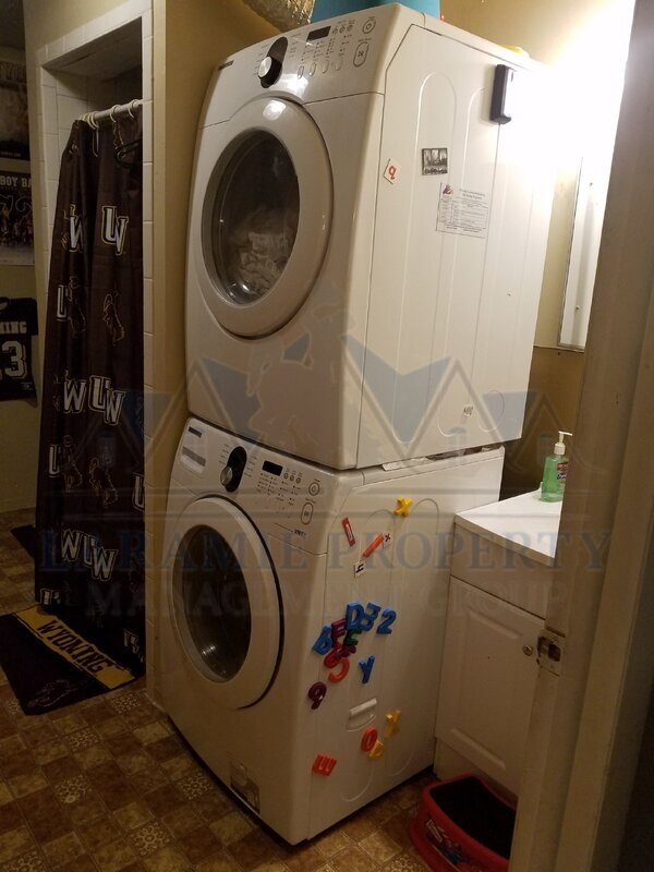 Foto del edificio - 1318 Shield St