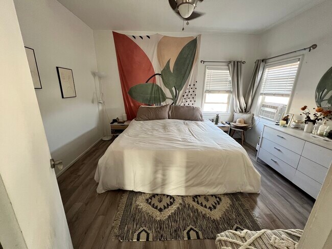 Foto del edificio - 2474 Glencoe Ave