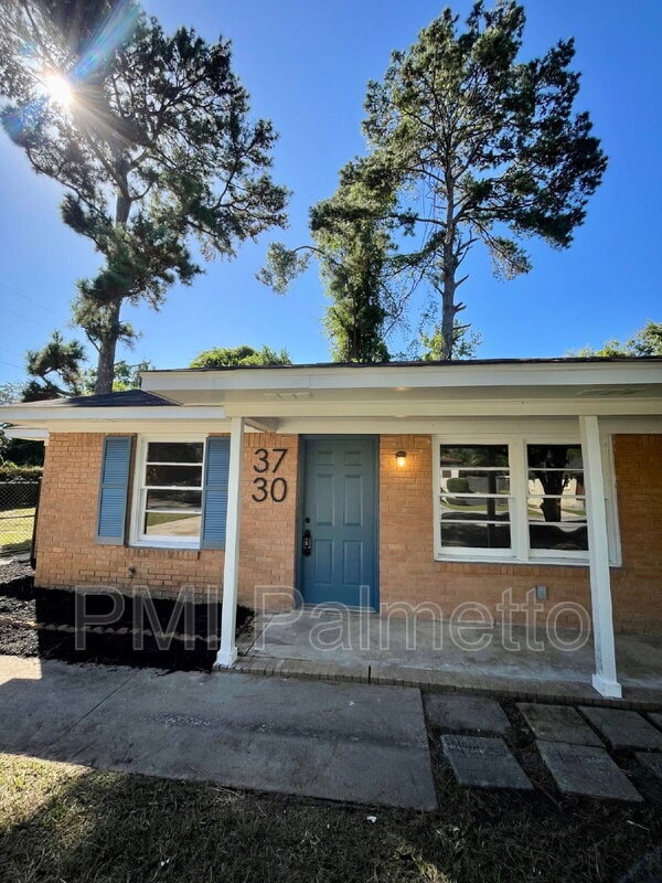Building Photo - 3730 Hickory St