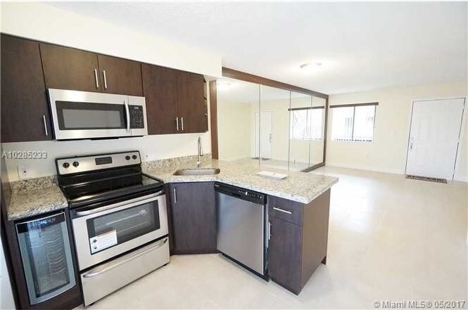 Foto del edificio - 5560 W 21st Ct