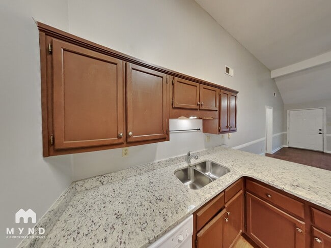 Building Photo - 7153 Kimlee Cove