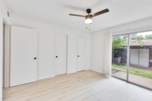 Foto del edificio - 2314 Greenfield Pkwy