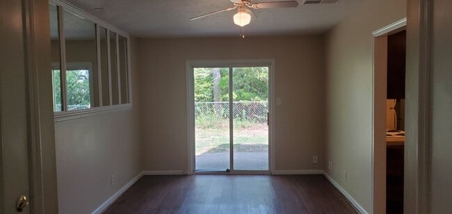 Building Photo - 4040 Shipyard Walk