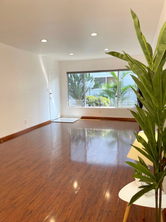 Foto del edificio - 2030 S Preuss Rd