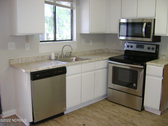 Building Photo - 113 Bonner Ave