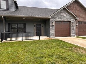 Building Photo - 3824 High Pointe Dr