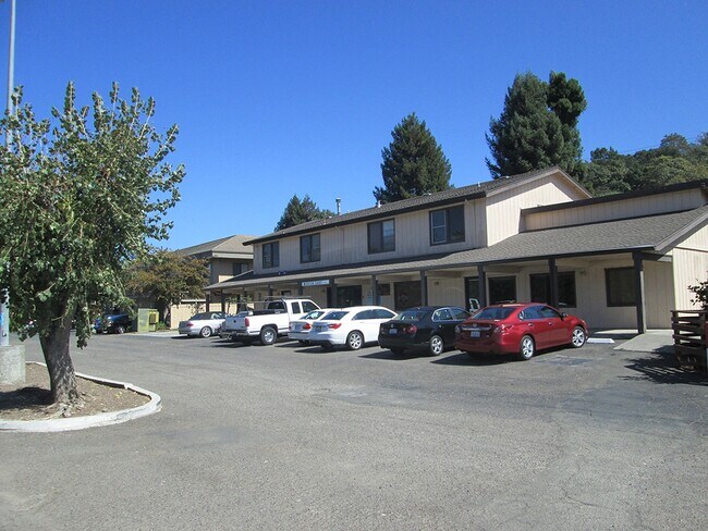 Foto del edificio - 4525 Montgomery Dr