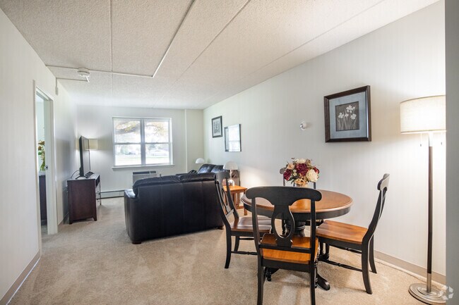1 BR, 1BA- - Dominican Village "Hidden Gem"
