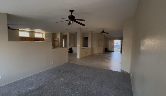 Building Photo - 47750 Mirage Way