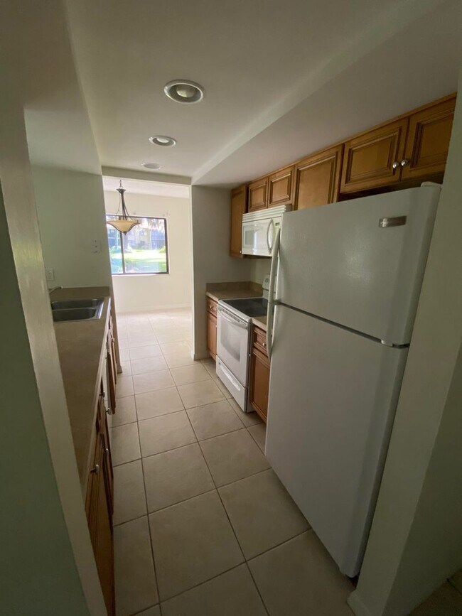 Foto del edificio - 2BD/2BA Condo