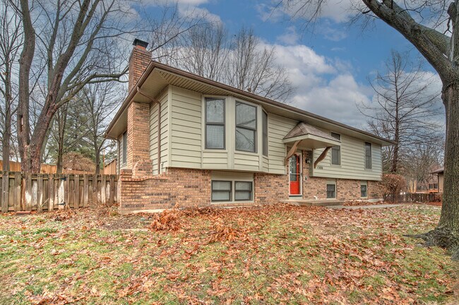 Building Photo - 1506 Oxford Ct