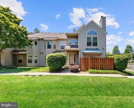 Building Photo - 3204 Danbury Ct