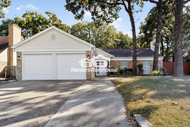 Photo - MOVE IN READY  Completely Refreshed Euless... House