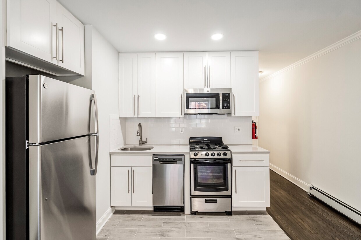 Foto principal - 113-117 Vose Avenue