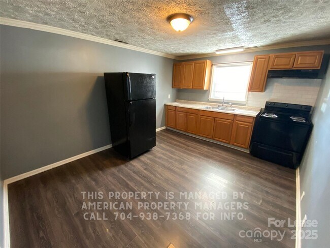 Foto del edificio - 303 Southern St