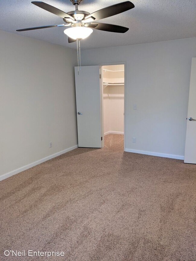 Building Photo - 4070 Kansas St