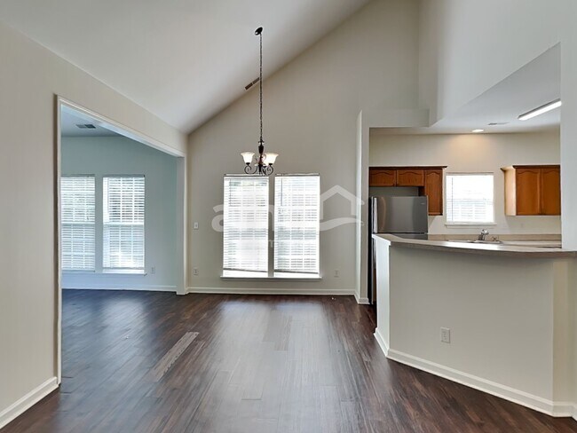 Building Photo - 139 Northland Ave